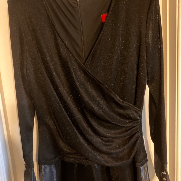 JS Collections Formal Gown - Picture 2 of 8